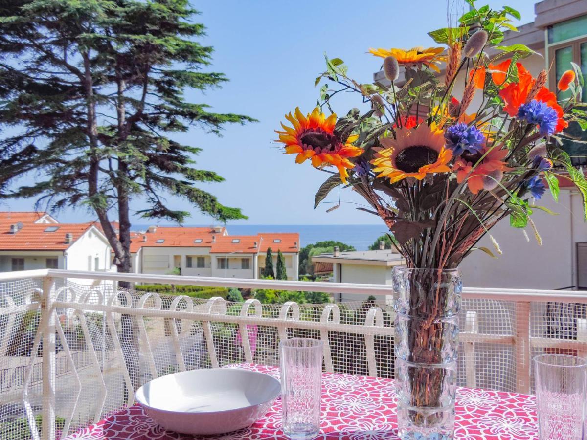 H11 Terrazzo Al Mare - Riva Ligure - Spiagge Διαμέρισμα Εξωτερικό φωτογραφία